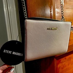 Steve Madden Light Pink/Black/Gold Cross Body with Card Holders!